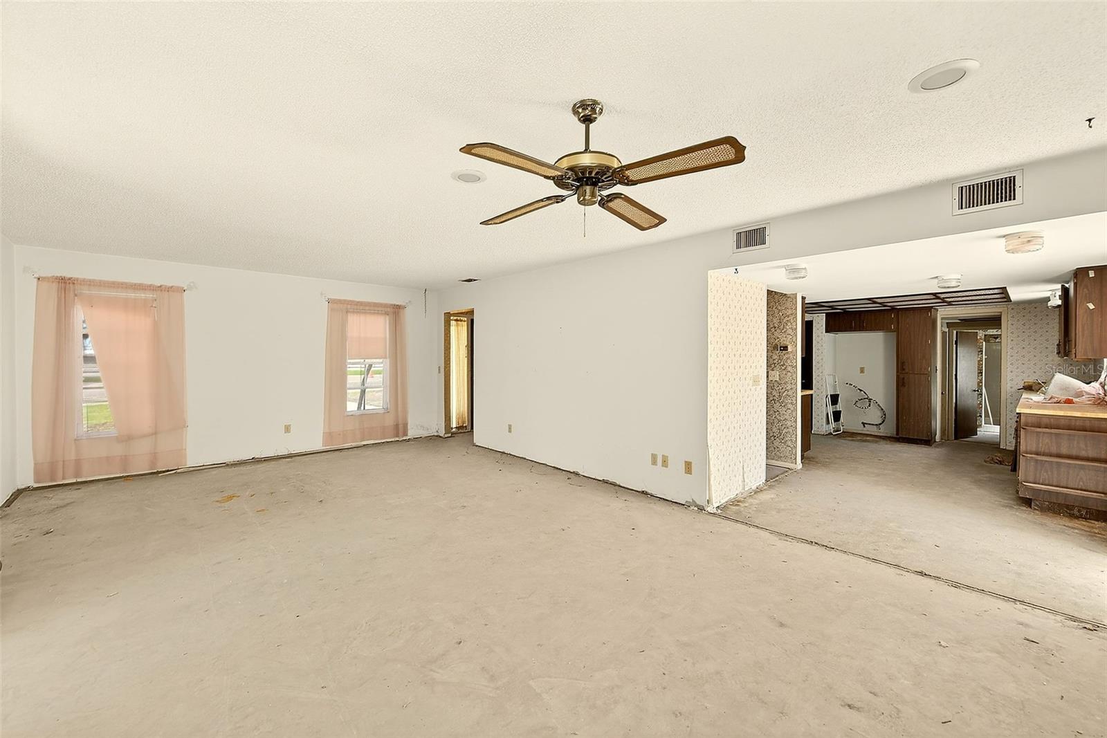 205 Gulf Blvd Property Photo 7