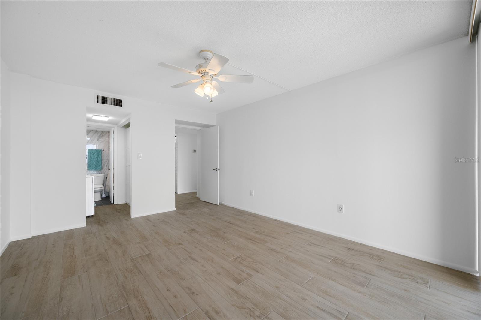 500 N Osceola Ave #810 Property Photo 15