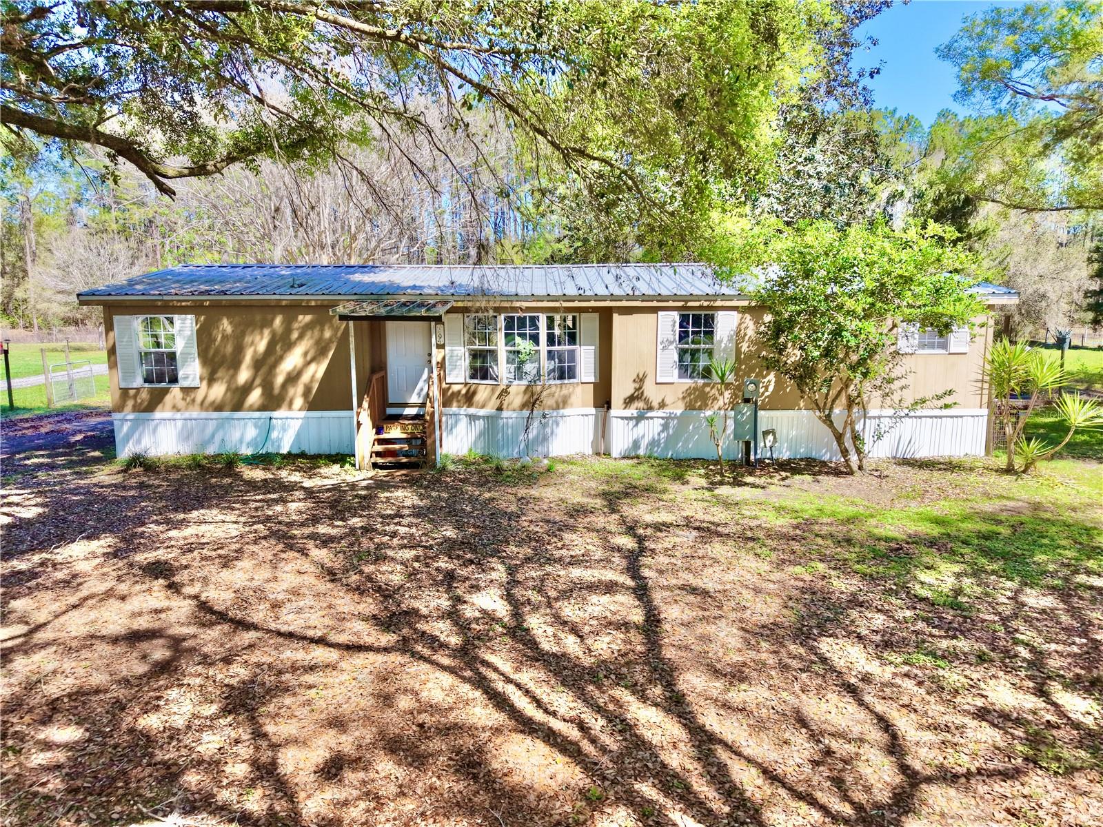 7494 Gordon Loop Property Photo 2