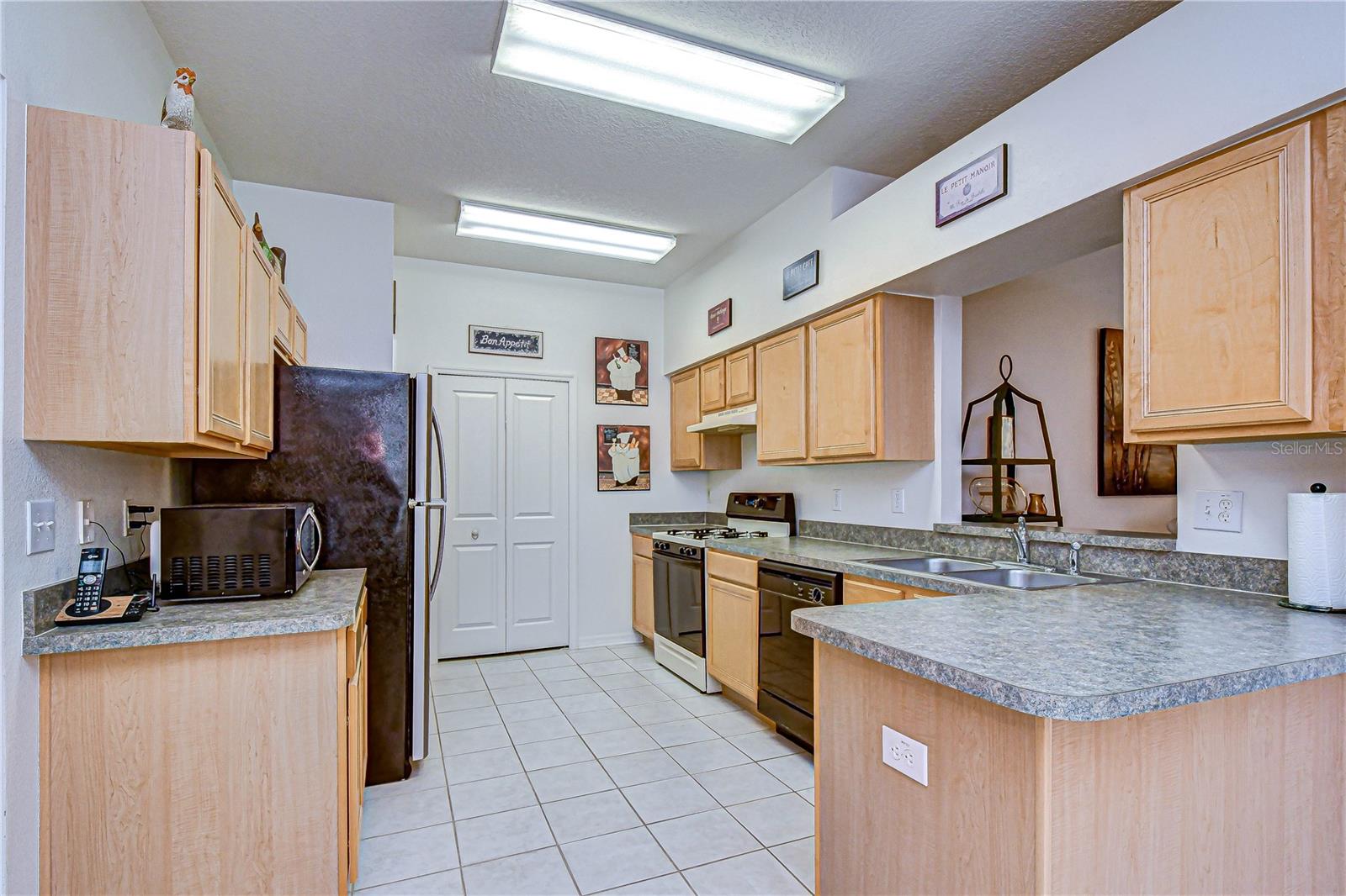 1832 Sassafras Dr Property Photo 19