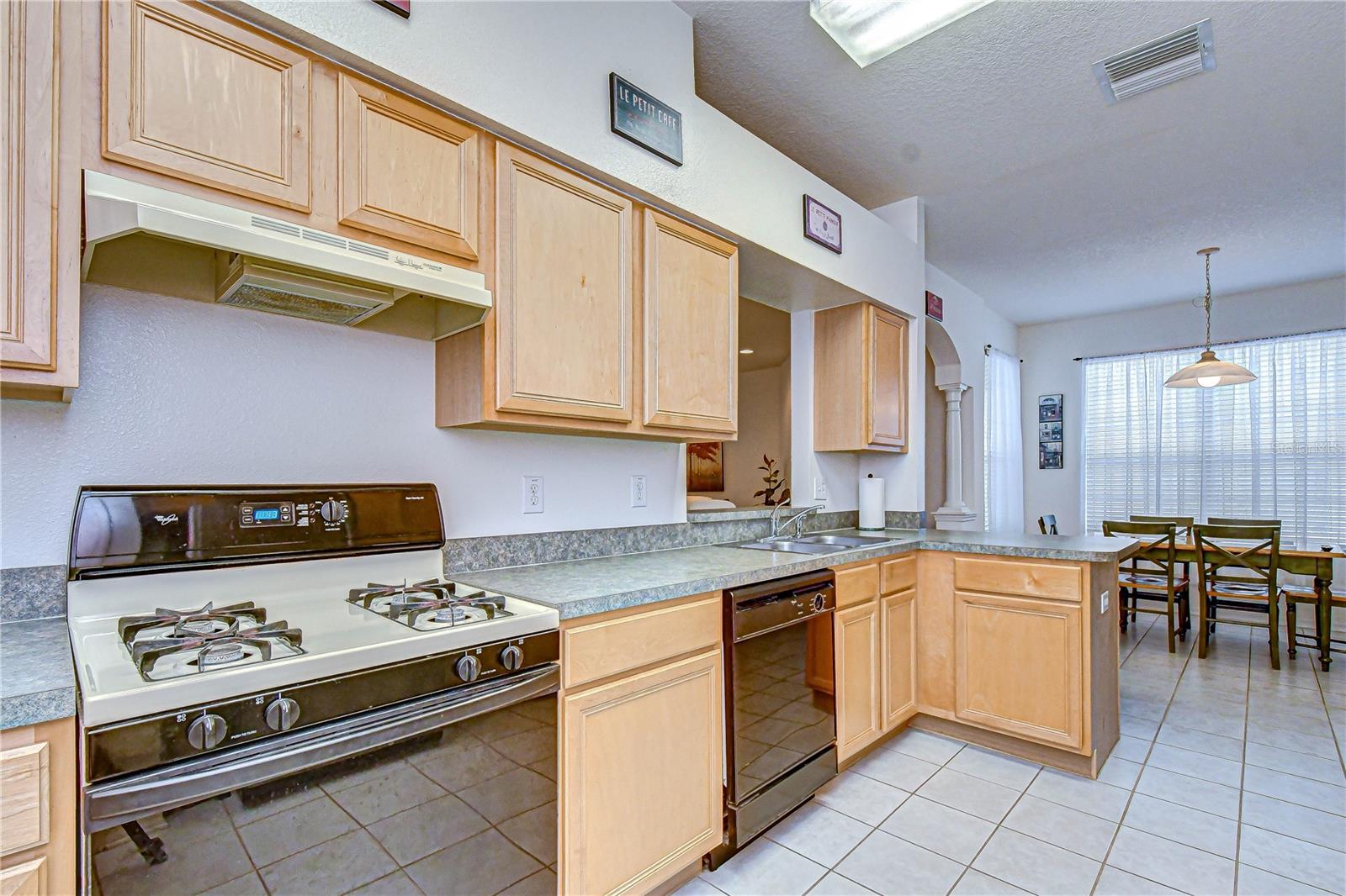 1832 Sassafras Dr Property Photo 26