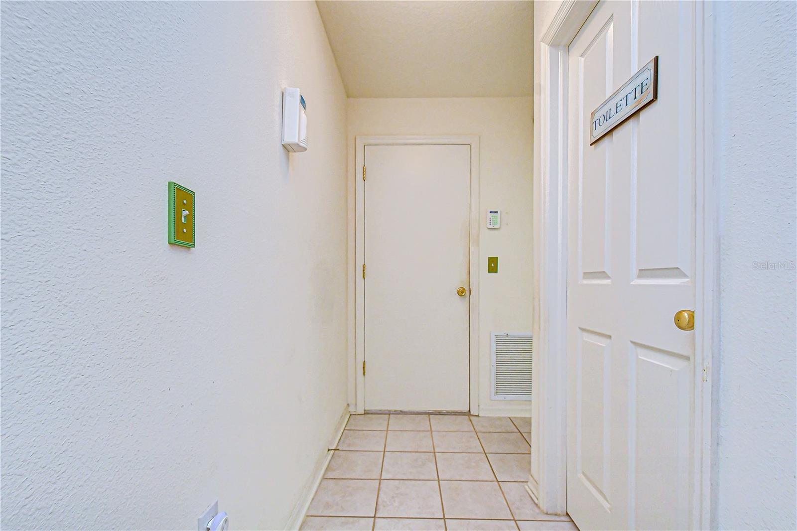 1832 Sassafras Dr Property Photo 28
