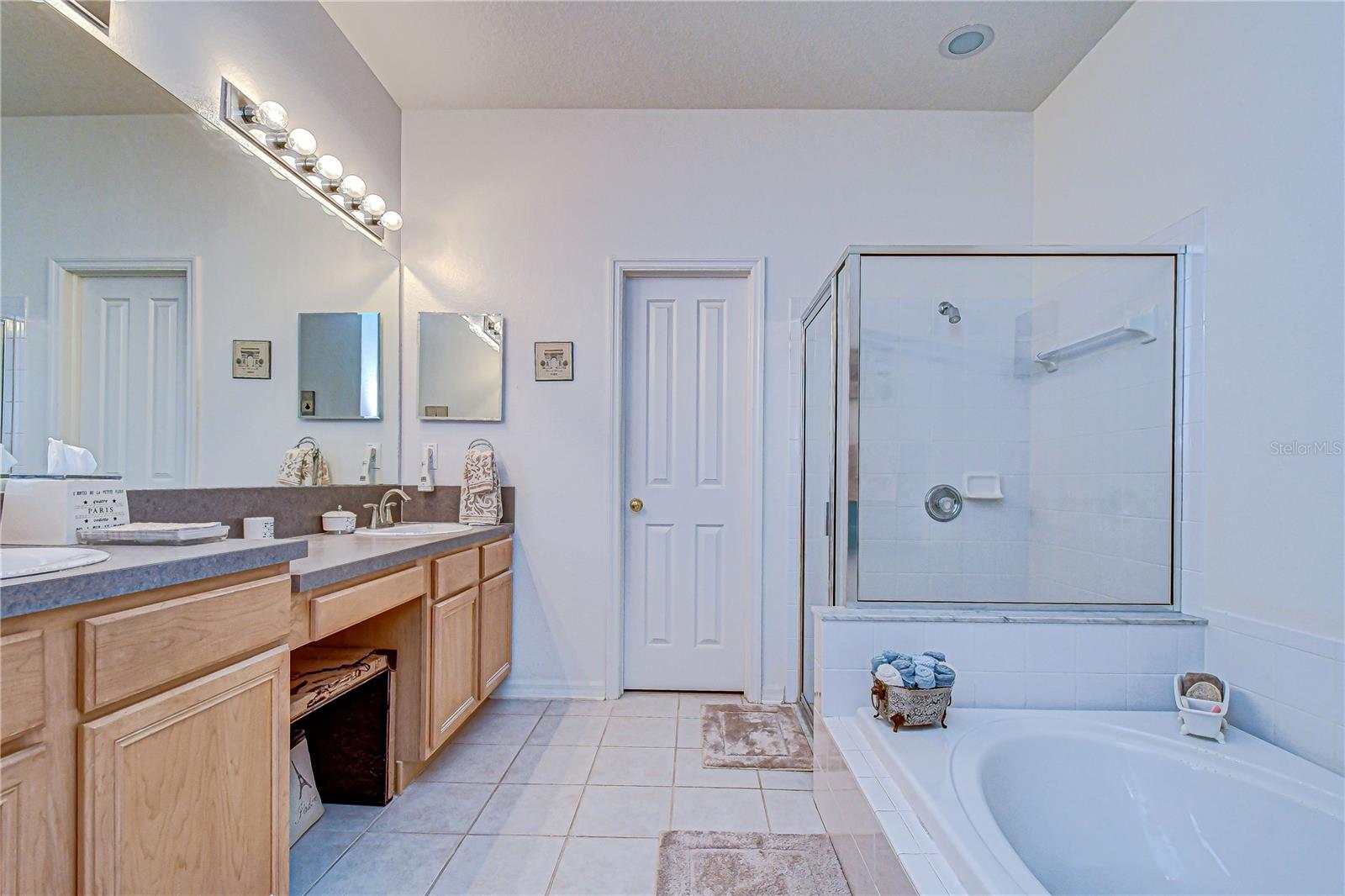 1832 Sassafras Dr Property Photo 46