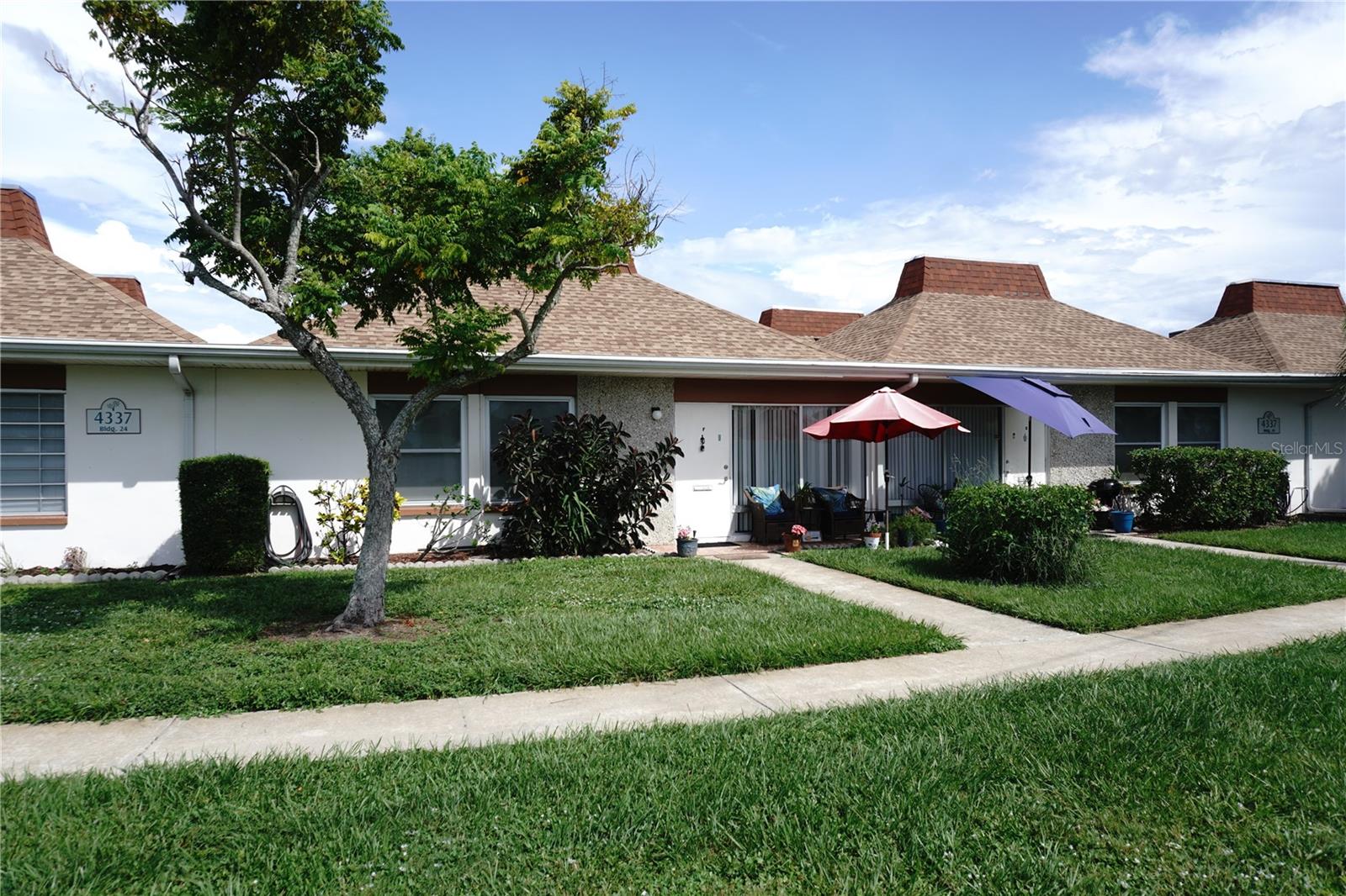 4337 TAHITIAN GARDENS CIR #F Property Photo 1