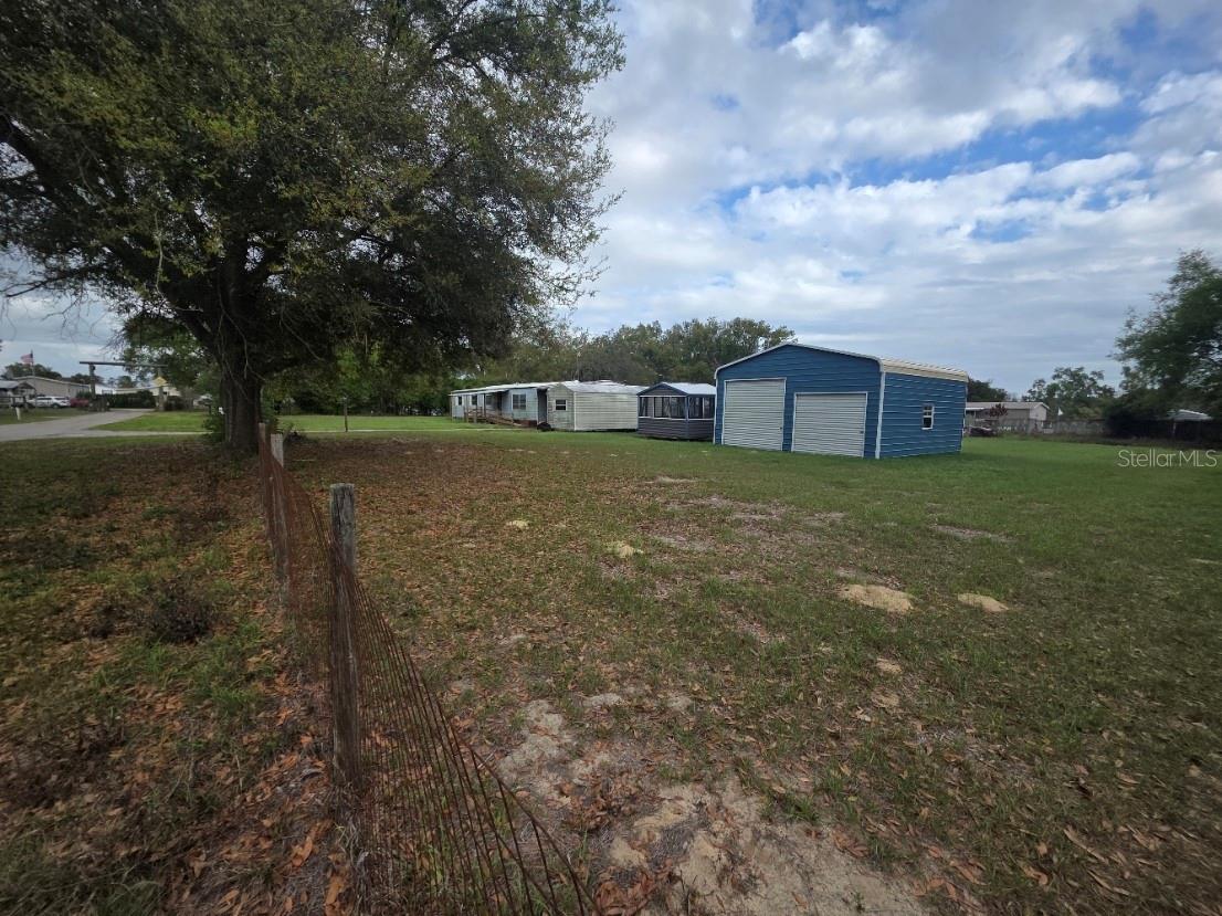 37414 Northside Dr Property Photo 2