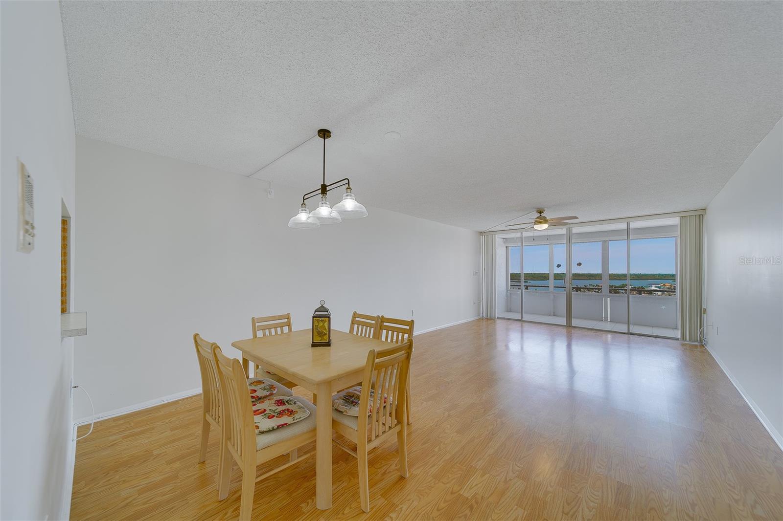 17920 Gulf Blvd #1408 Property Photo 9