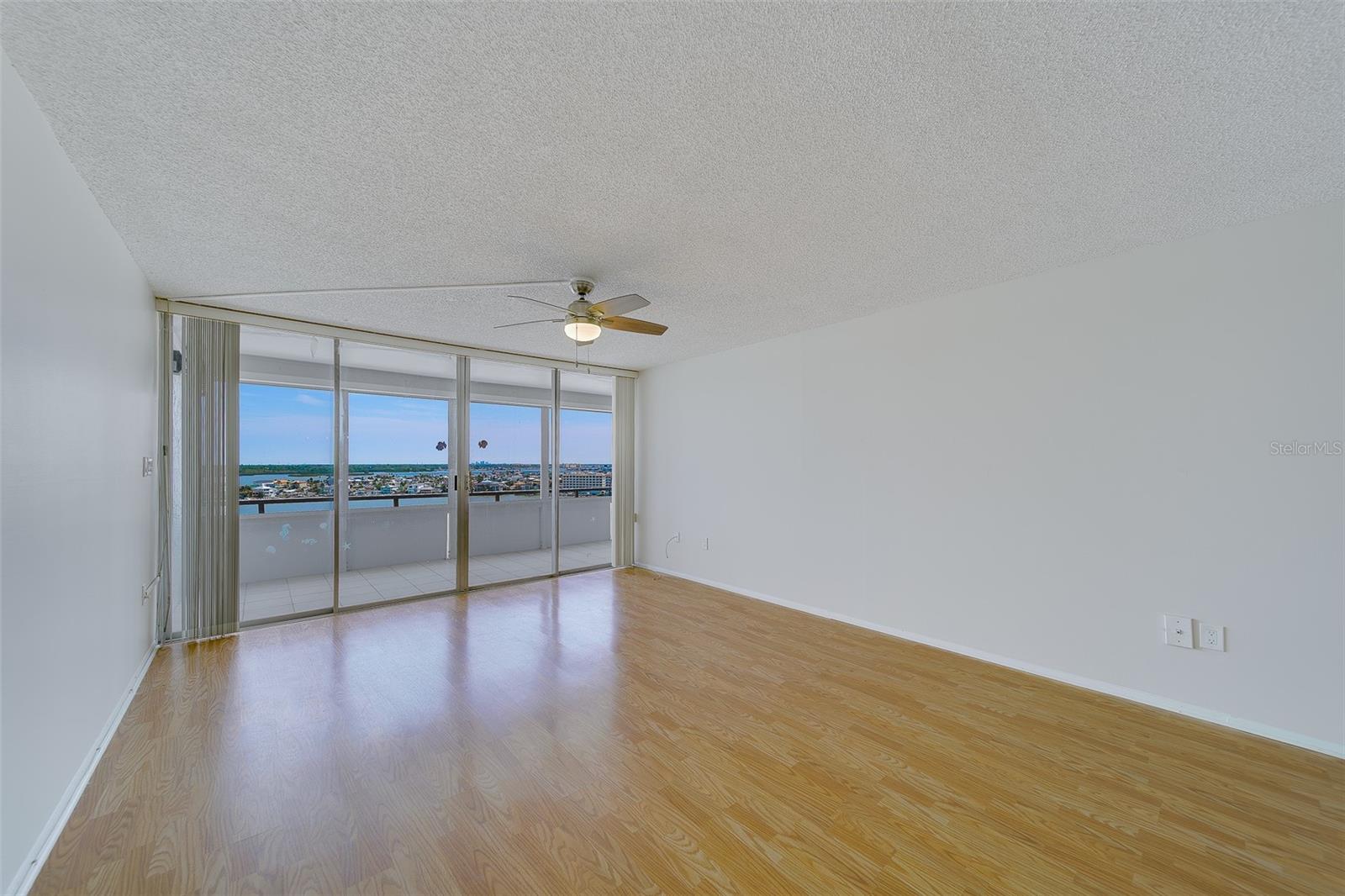 17920 Gulf Blvd #1408 Property Photo 11