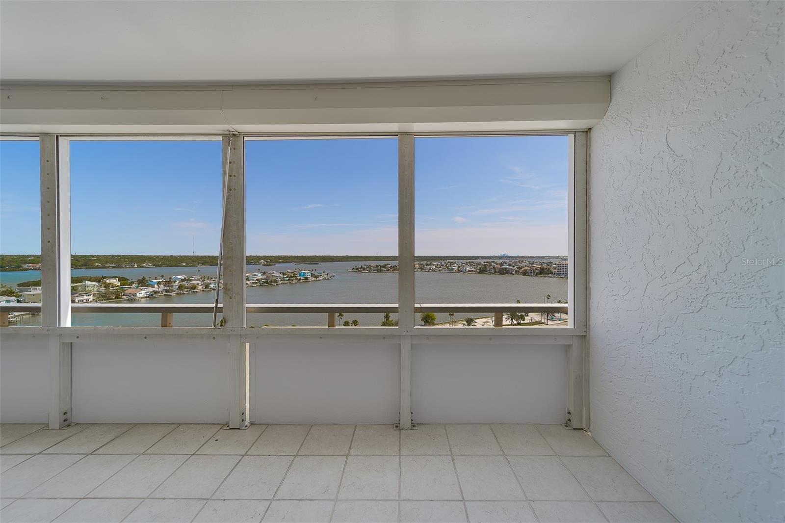 17920 Gulf Blvd #1408 Property Photo 22