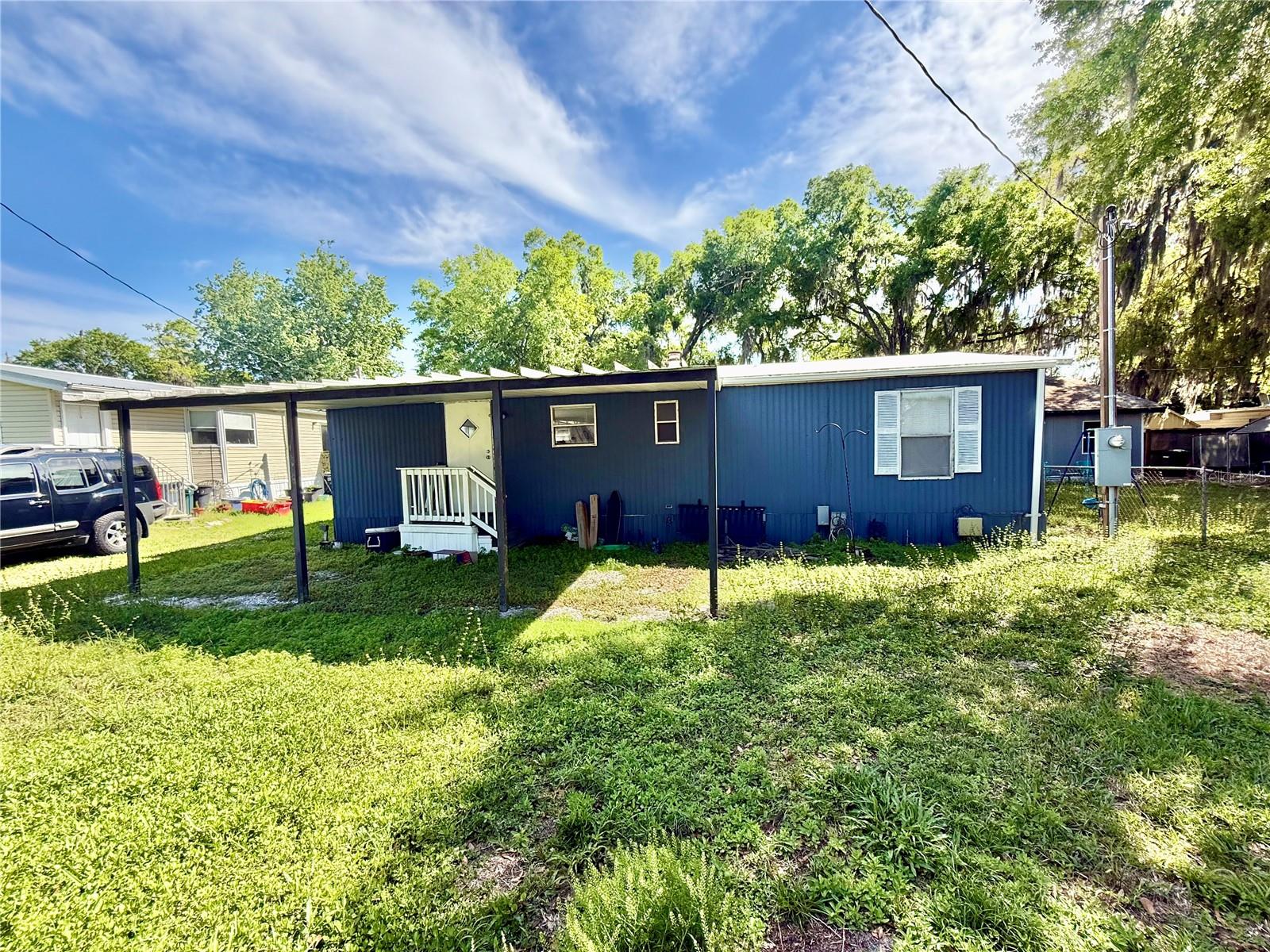 14618 Geneva Dr Property Photo 3