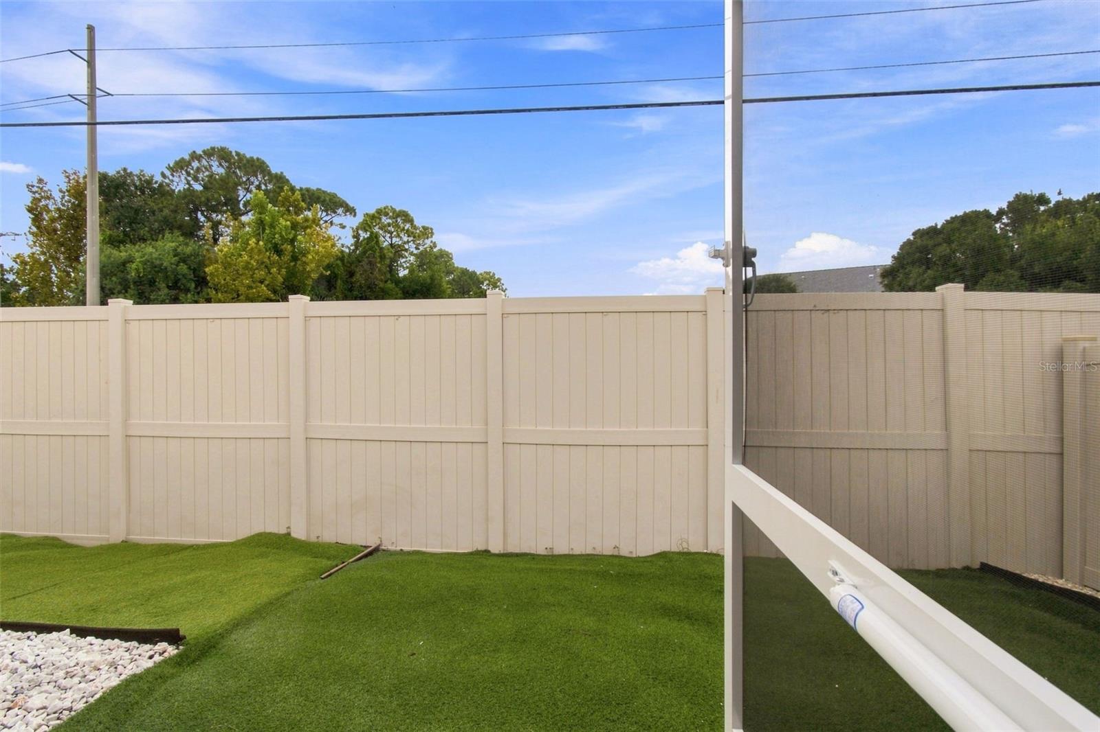 7123 Silvermill Dr Property Photo 55