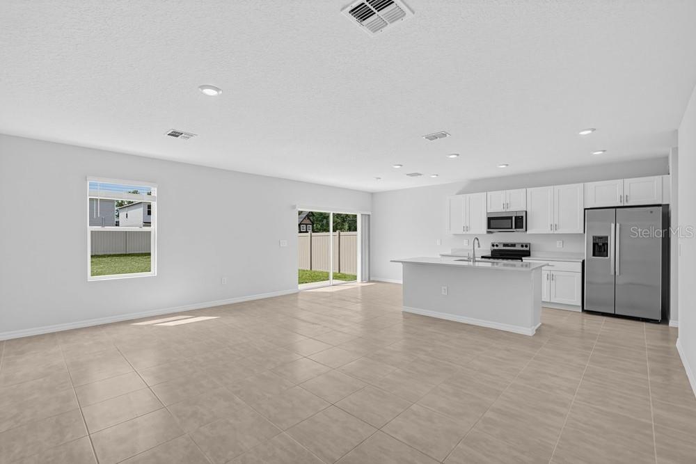 12422 Whisk Ct Property Photo 3