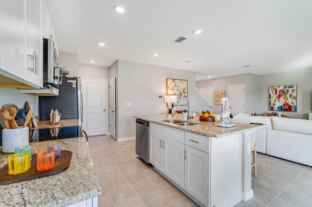 12422 Whisk Ct Property Photo 6
