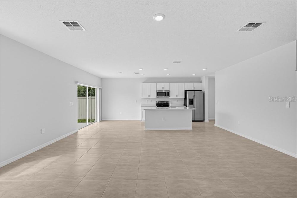 12422 Whisk Ct Property Photo 8