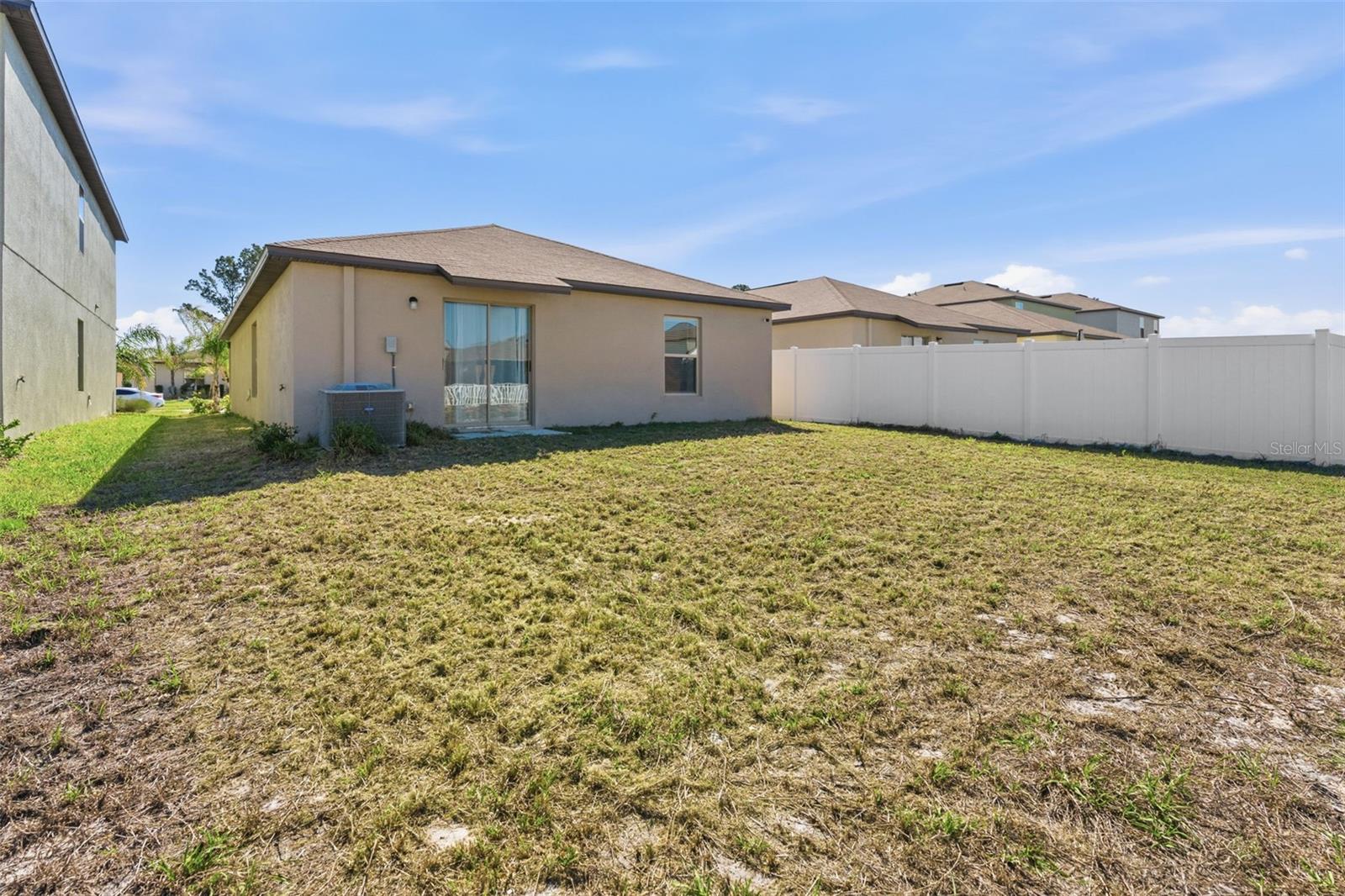 343 Argyll Dr Property Photo 10