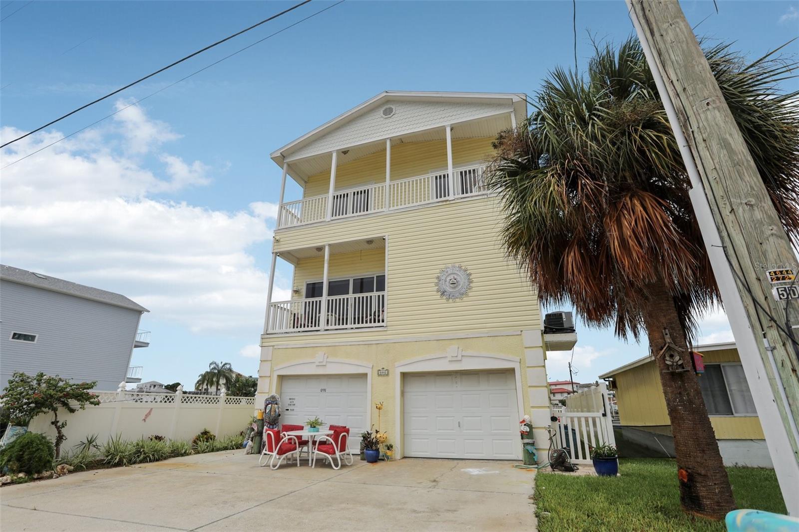 6441 Clark St Property Photo 1