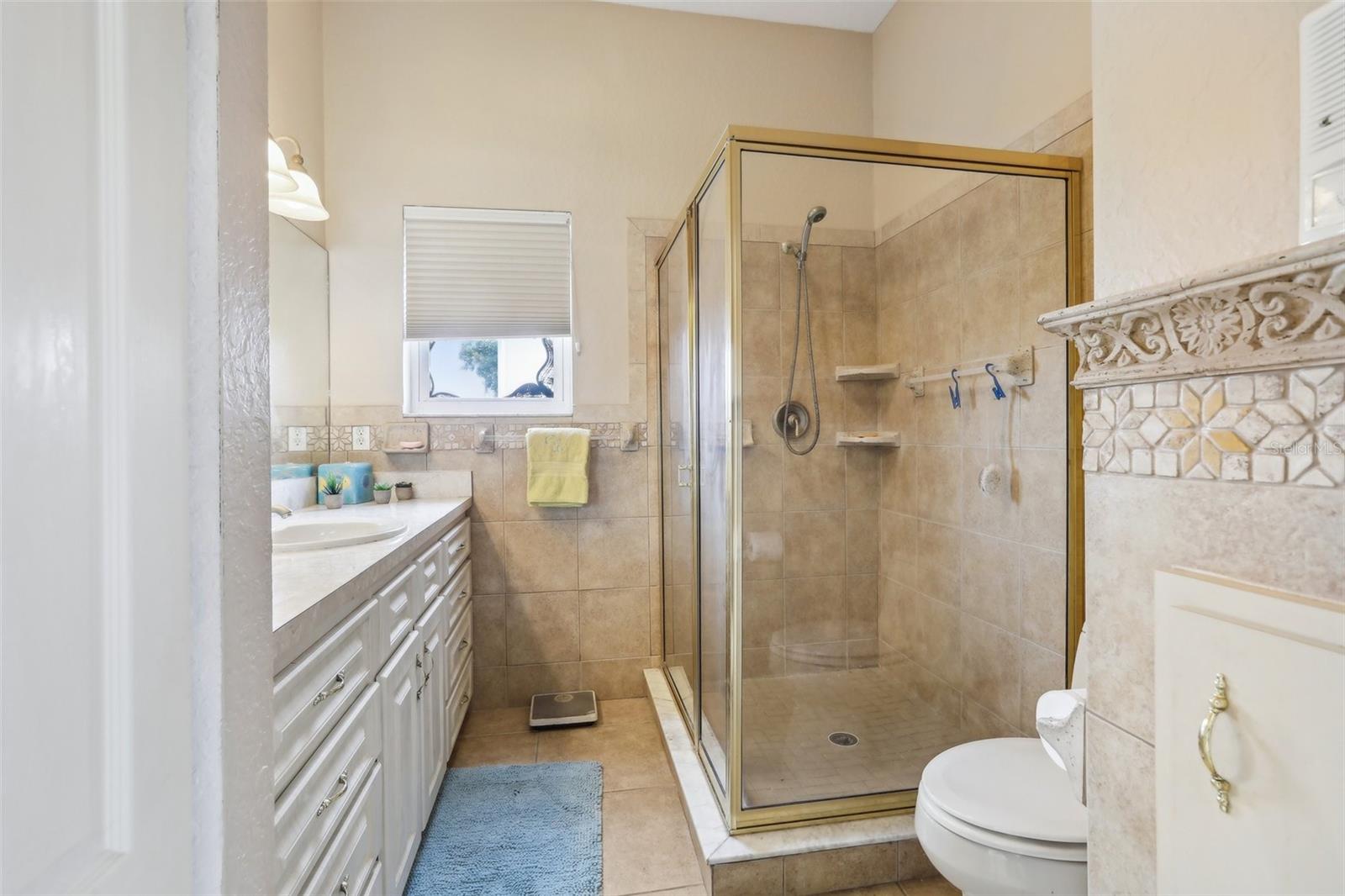 6441 Clark St Property Photo 9