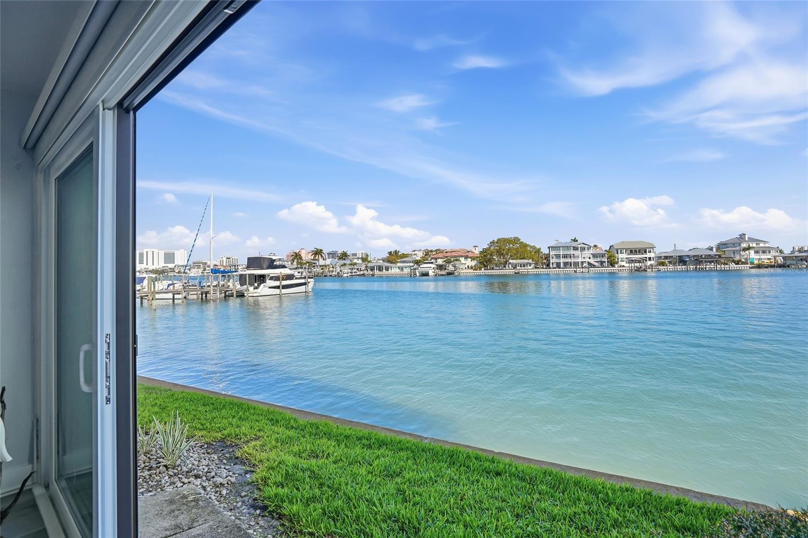 868 BAYWAY BLVD #101 Property Photo 1