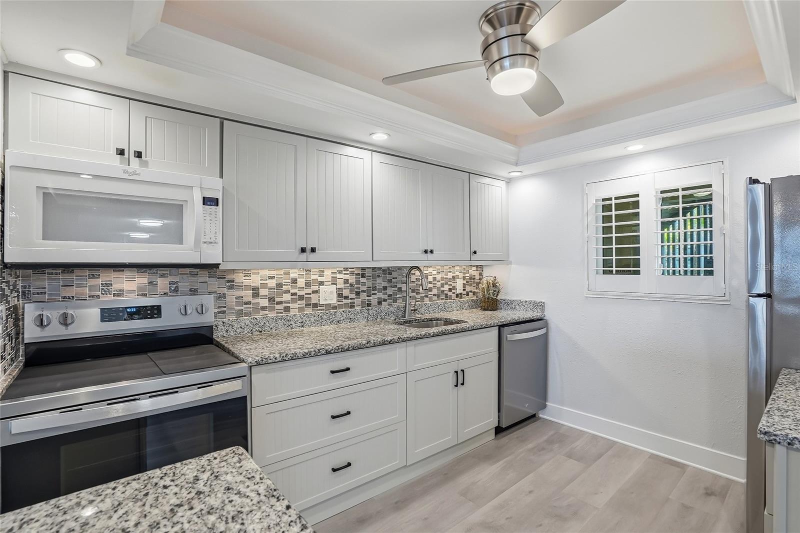 868 Bayway Blvd #101 Property Photo 8