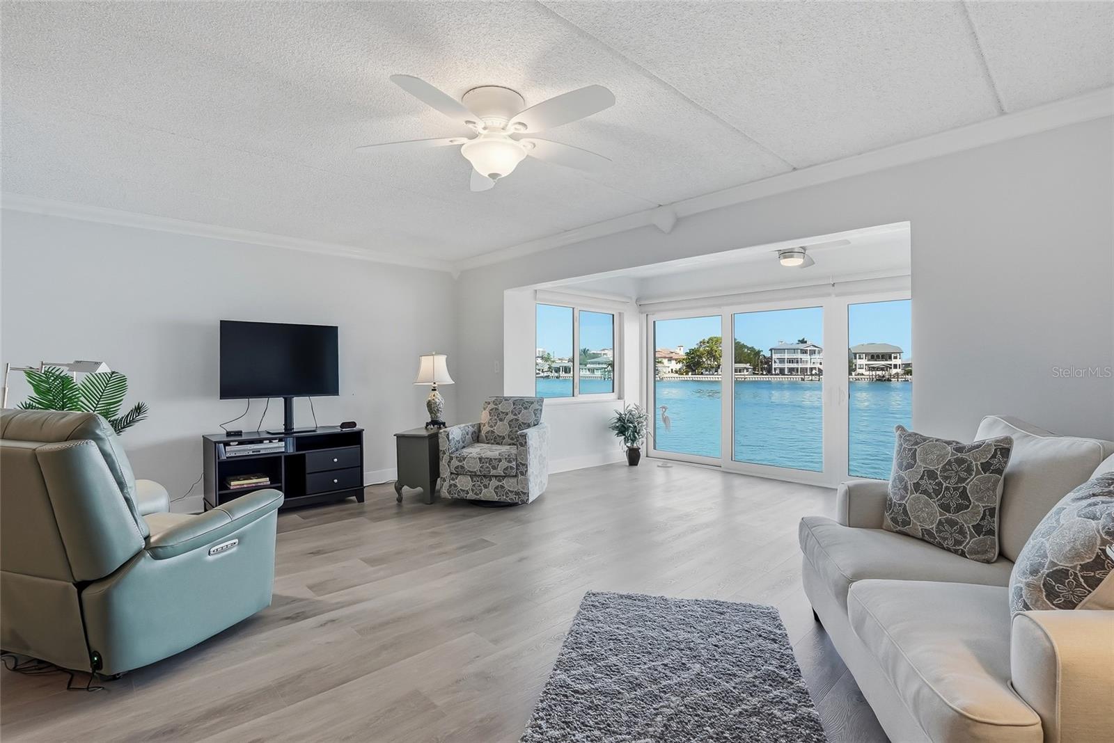 868 Bayway Blvd #101 Property Photo 14