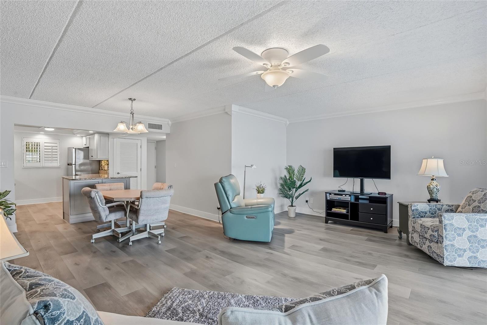 868 Bayway Blvd #101 Property Photo 15