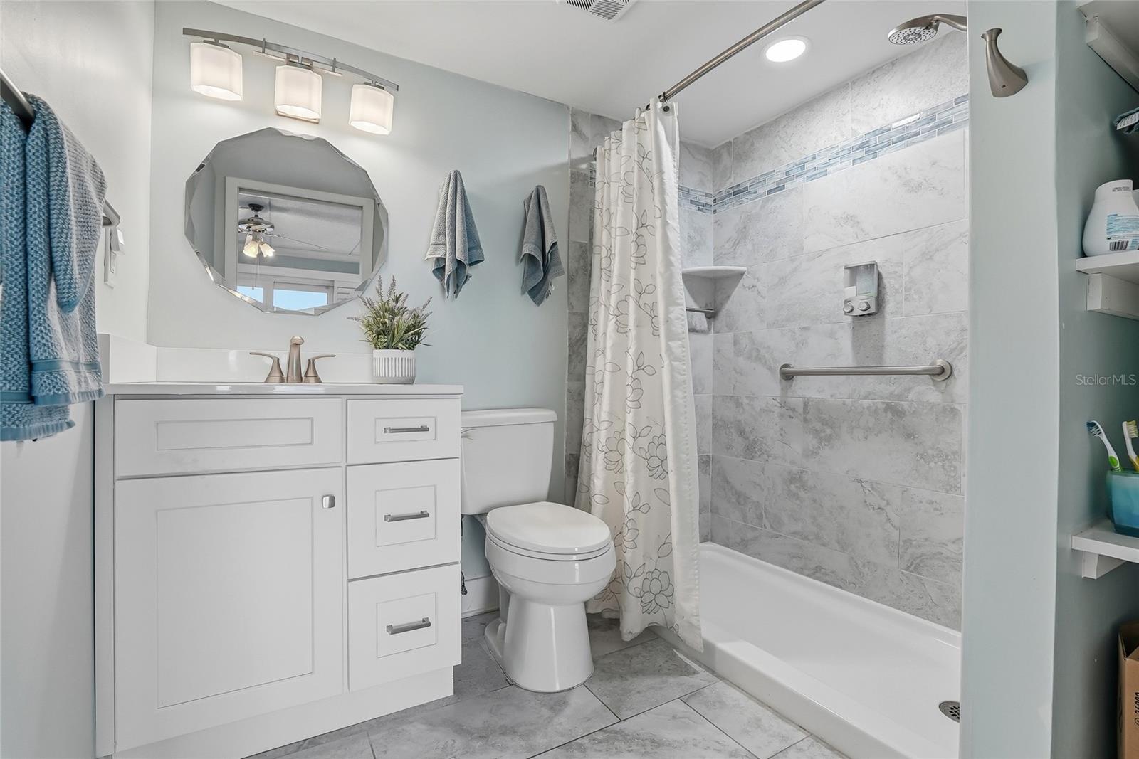 868 Bayway Blvd #101 Property Photo 27