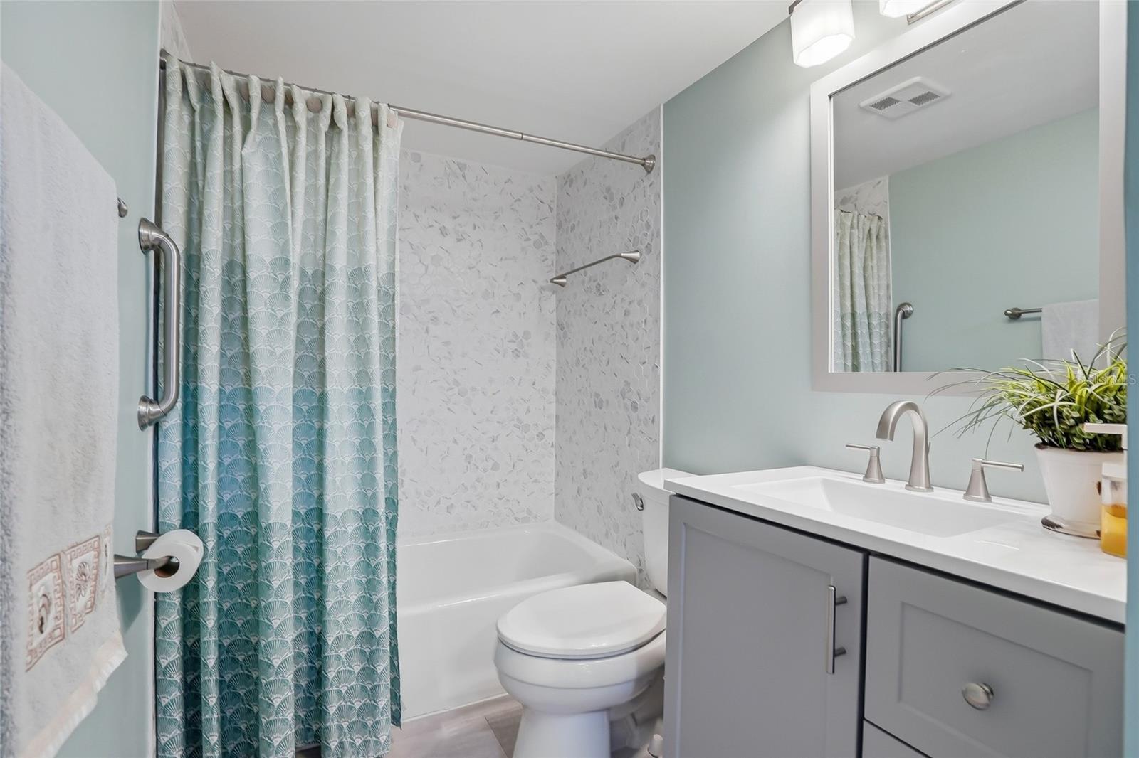 868 Bayway Blvd #101 Property Photo 32