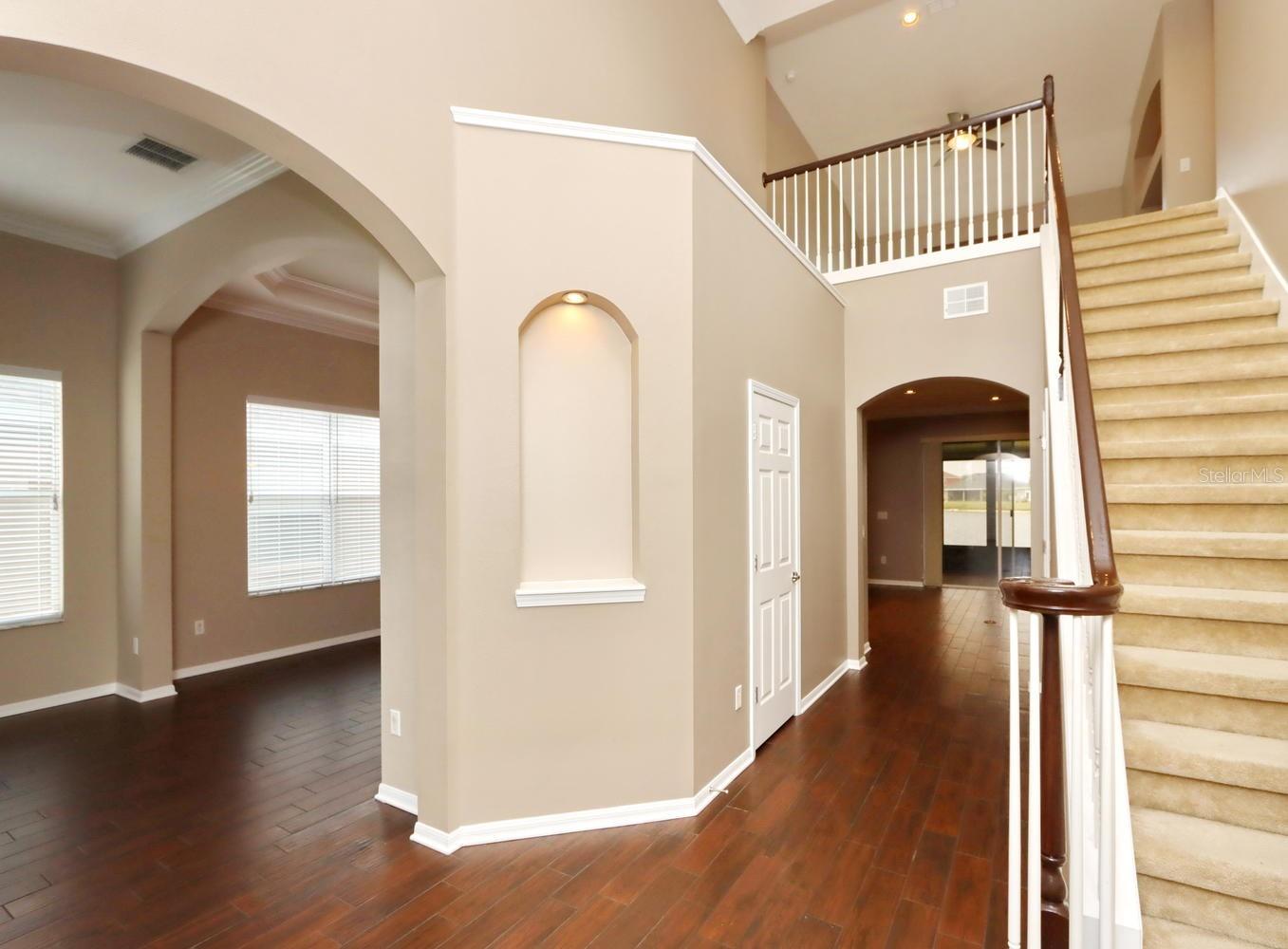 13714 Artesa Bell Dr Property Photo 4