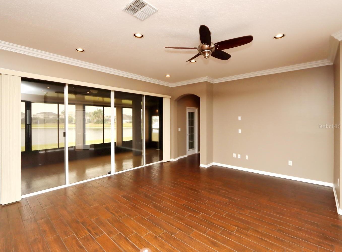 13714 Artesa Bell Dr Property Photo 12