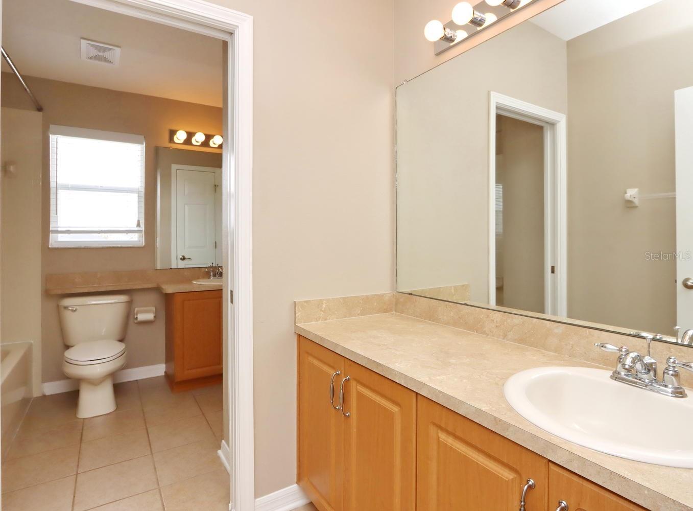 13714 Artesa Bell Dr Property Photo 14