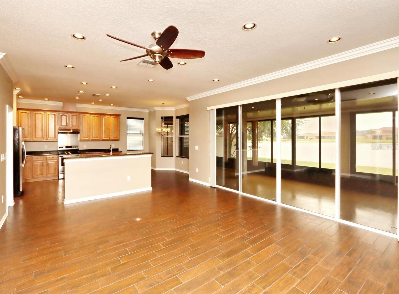 13714 Artesa Bell Dr Property Photo 19