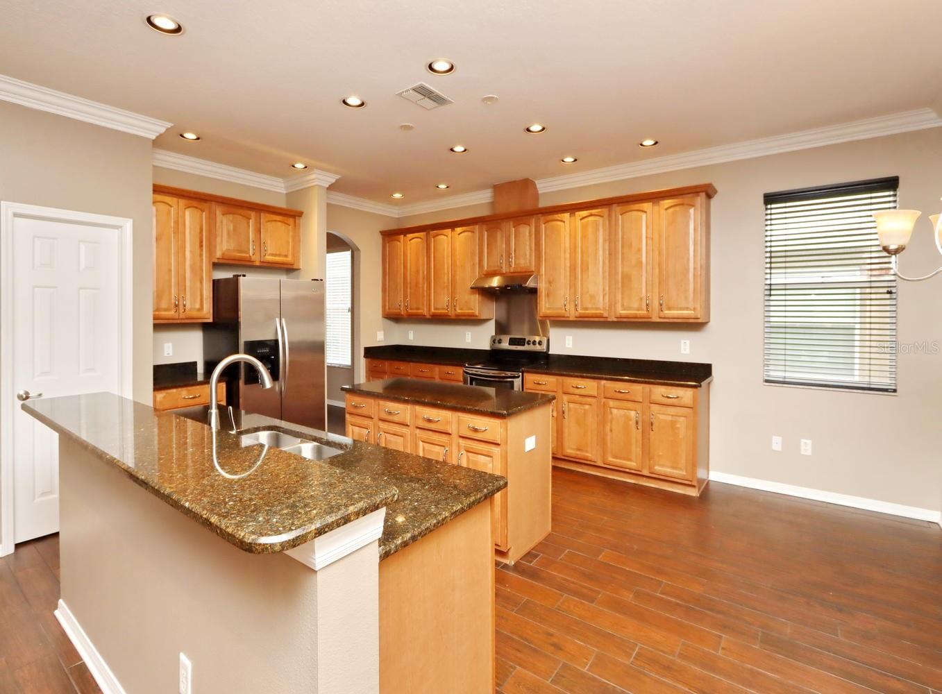 13714 Artesa Bell Dr Property Photo 20