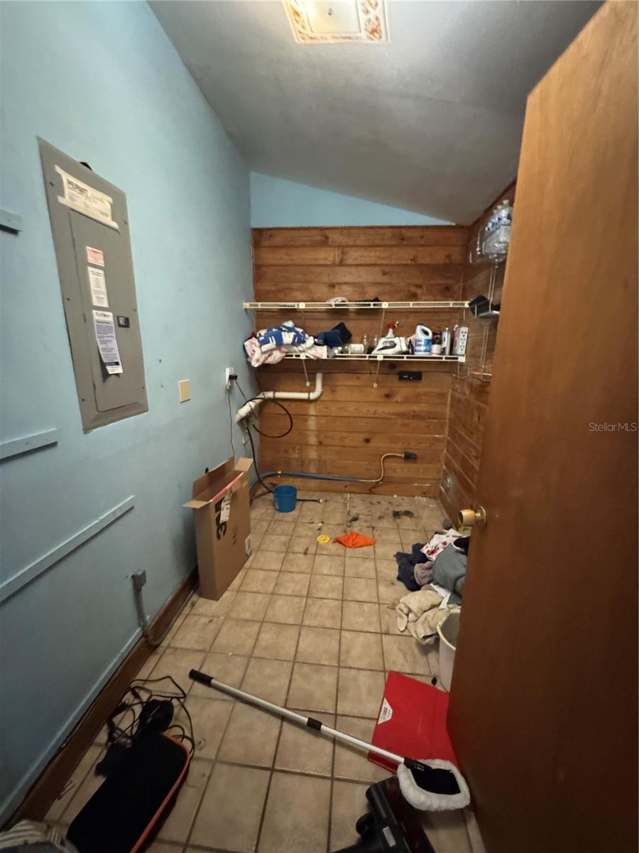 6700 67th Ln N Property Photo 7