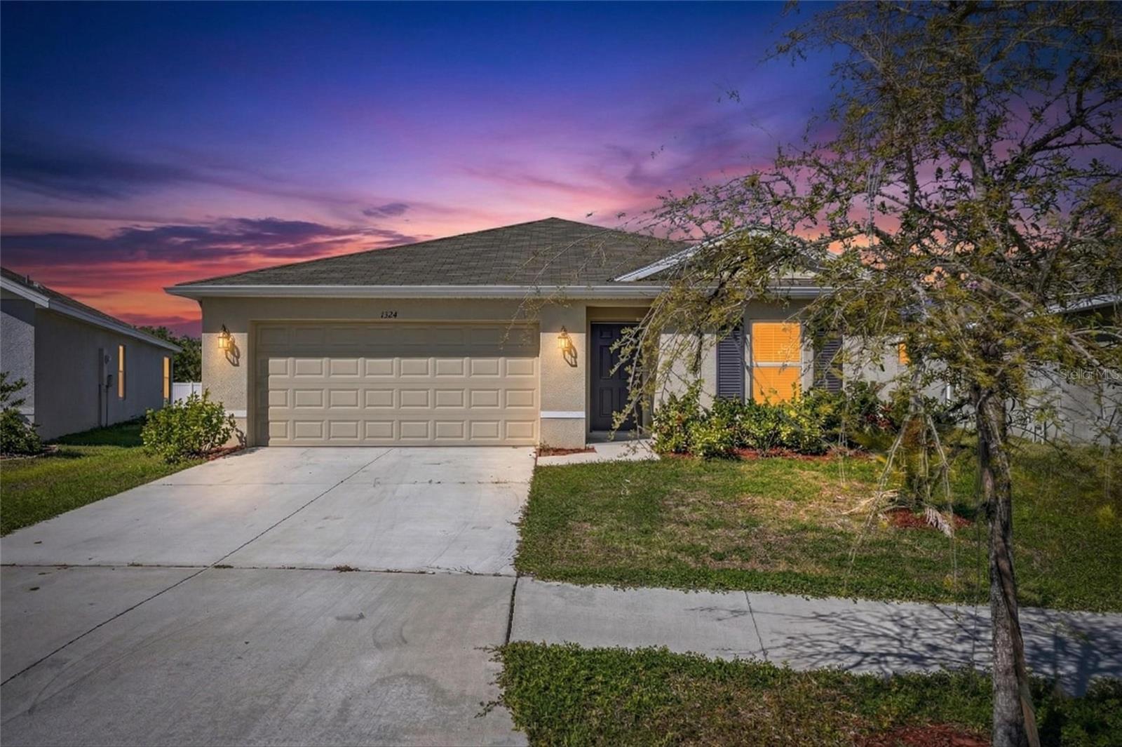 1324 Ocean Spray Dr Property Photo 1