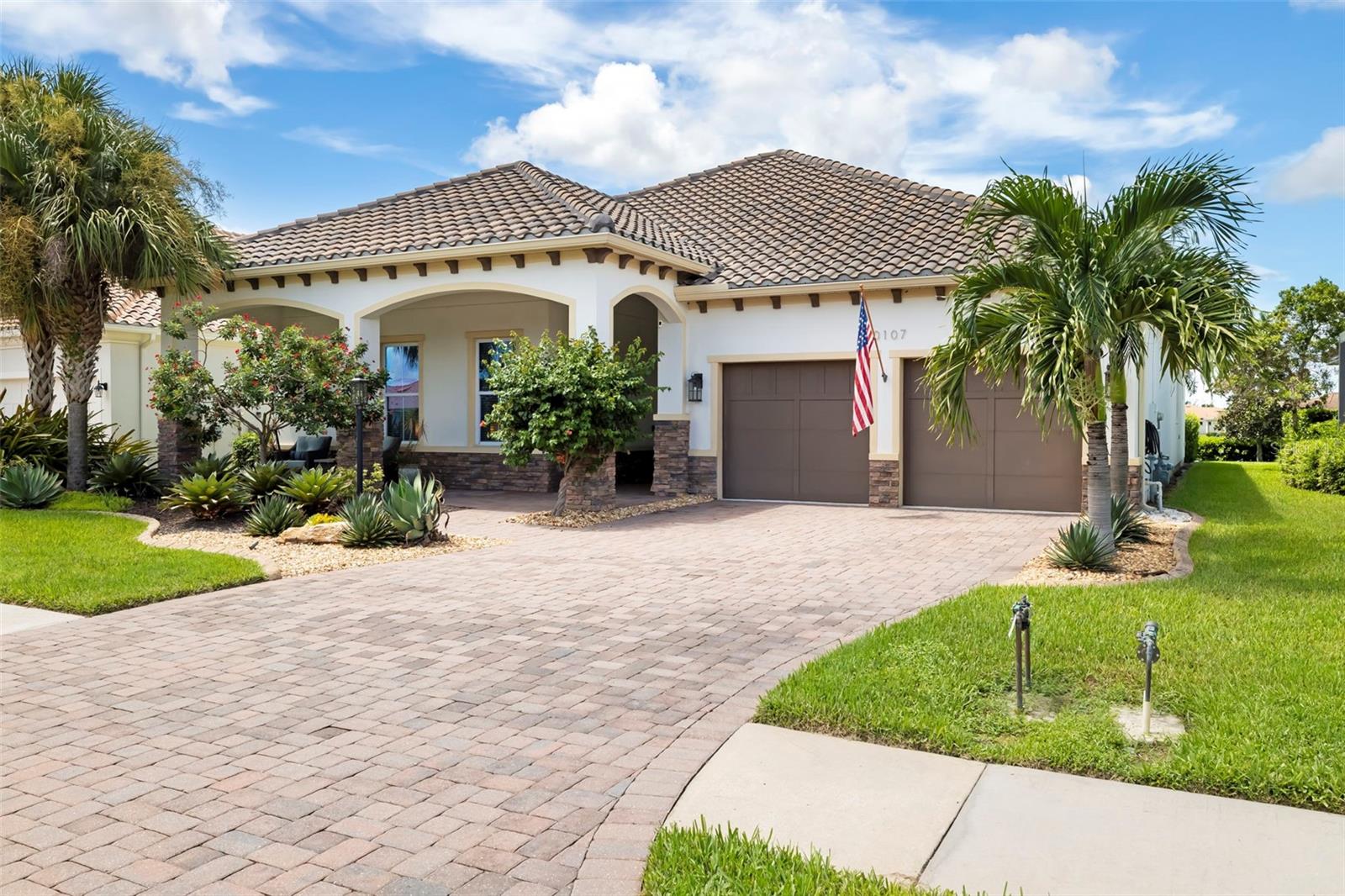 10107 Carnoustie Pl Property Photo 1
