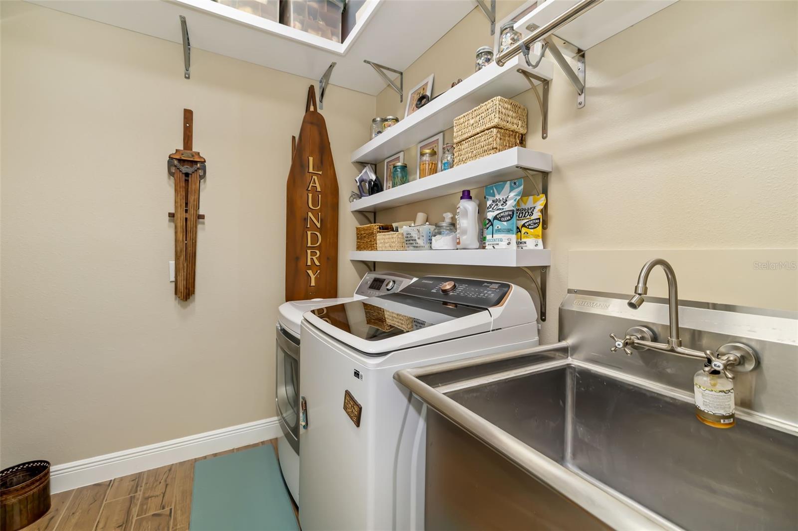 10107 Carnoustie Pl Property Photo 49