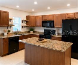 3826 Exeter Ln Property Photo 2