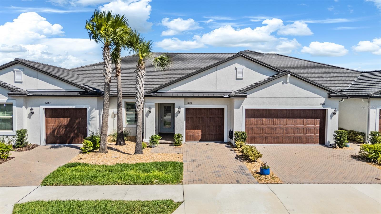 10191 ECHO DOCK LOOP Property Photo 1