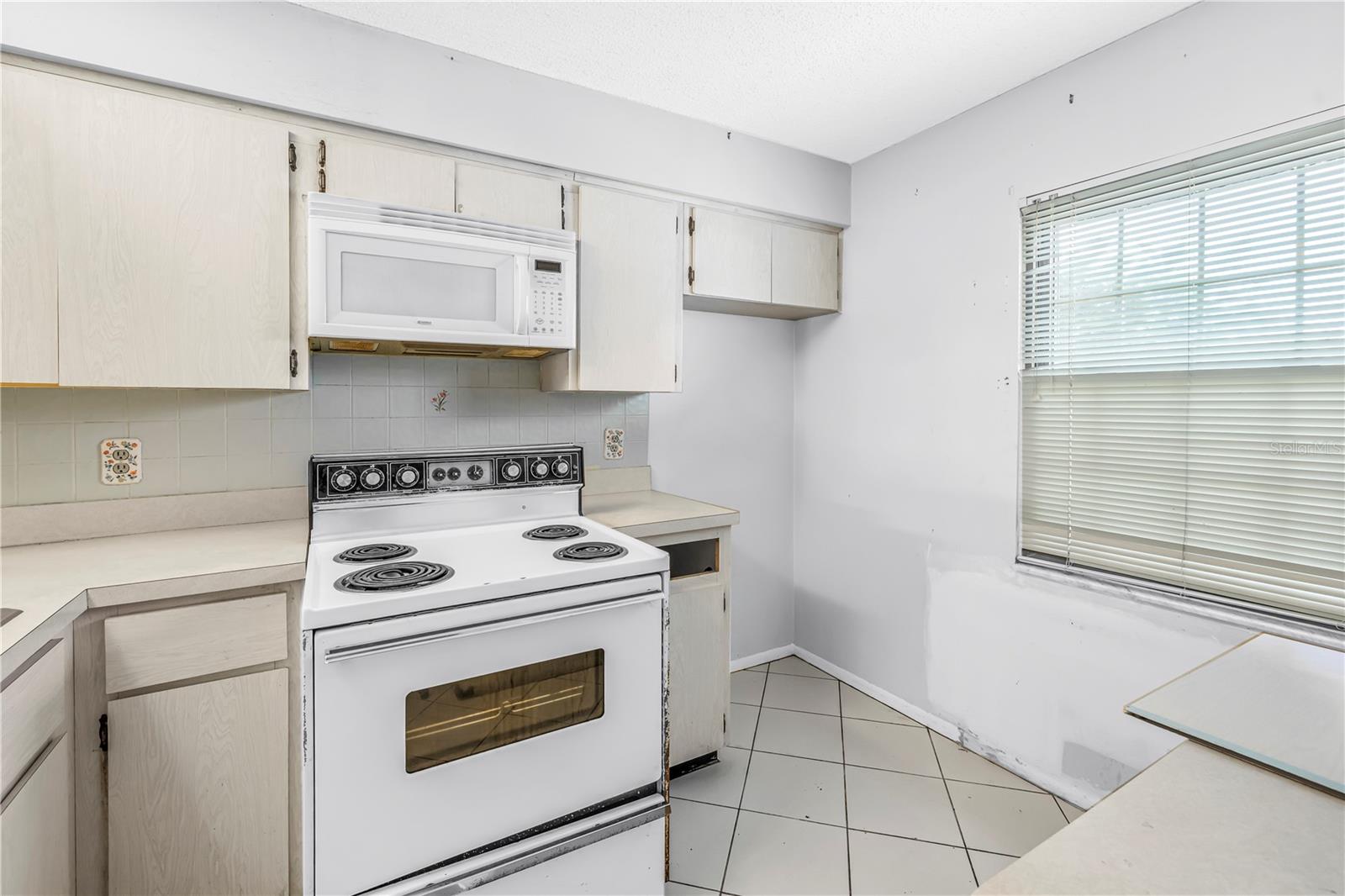 4774 Lake Blvd #9b Property Photo 3
