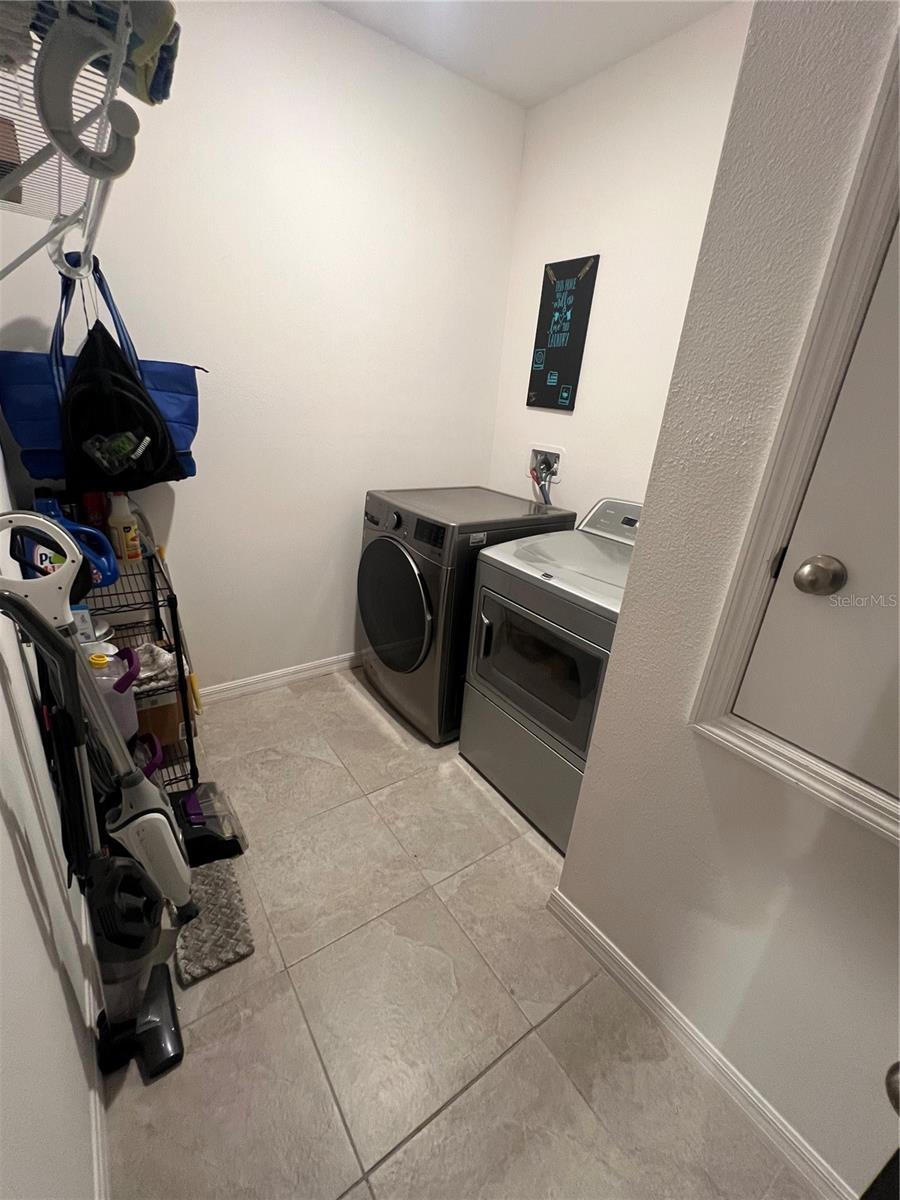 14040 Gregory St Property Photo 19