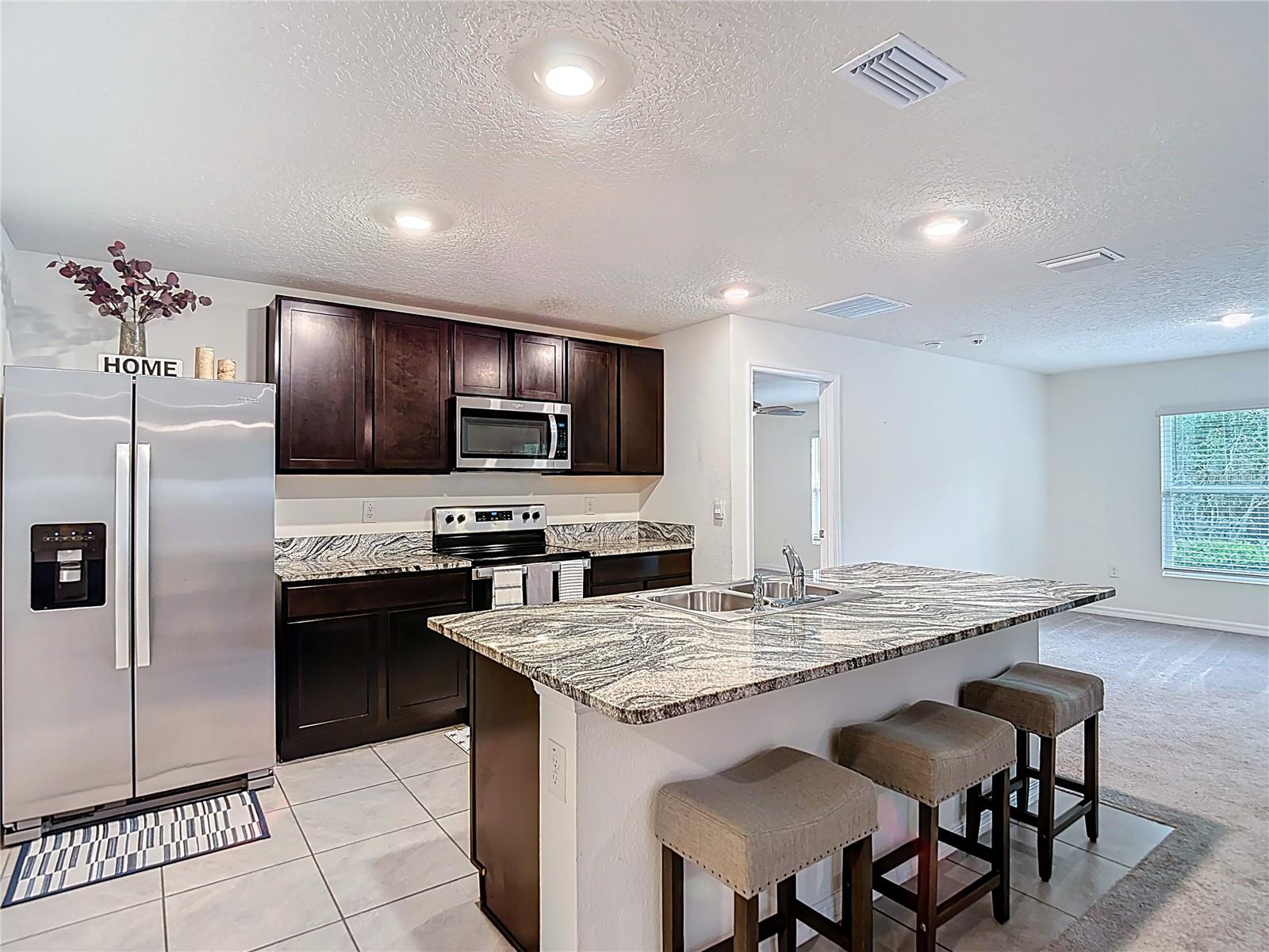 5274 Diantha Way Property Photo 14