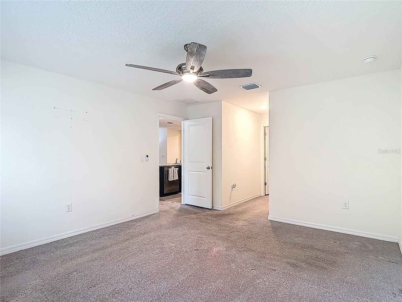 5274 Diantha Way Property Photo 27