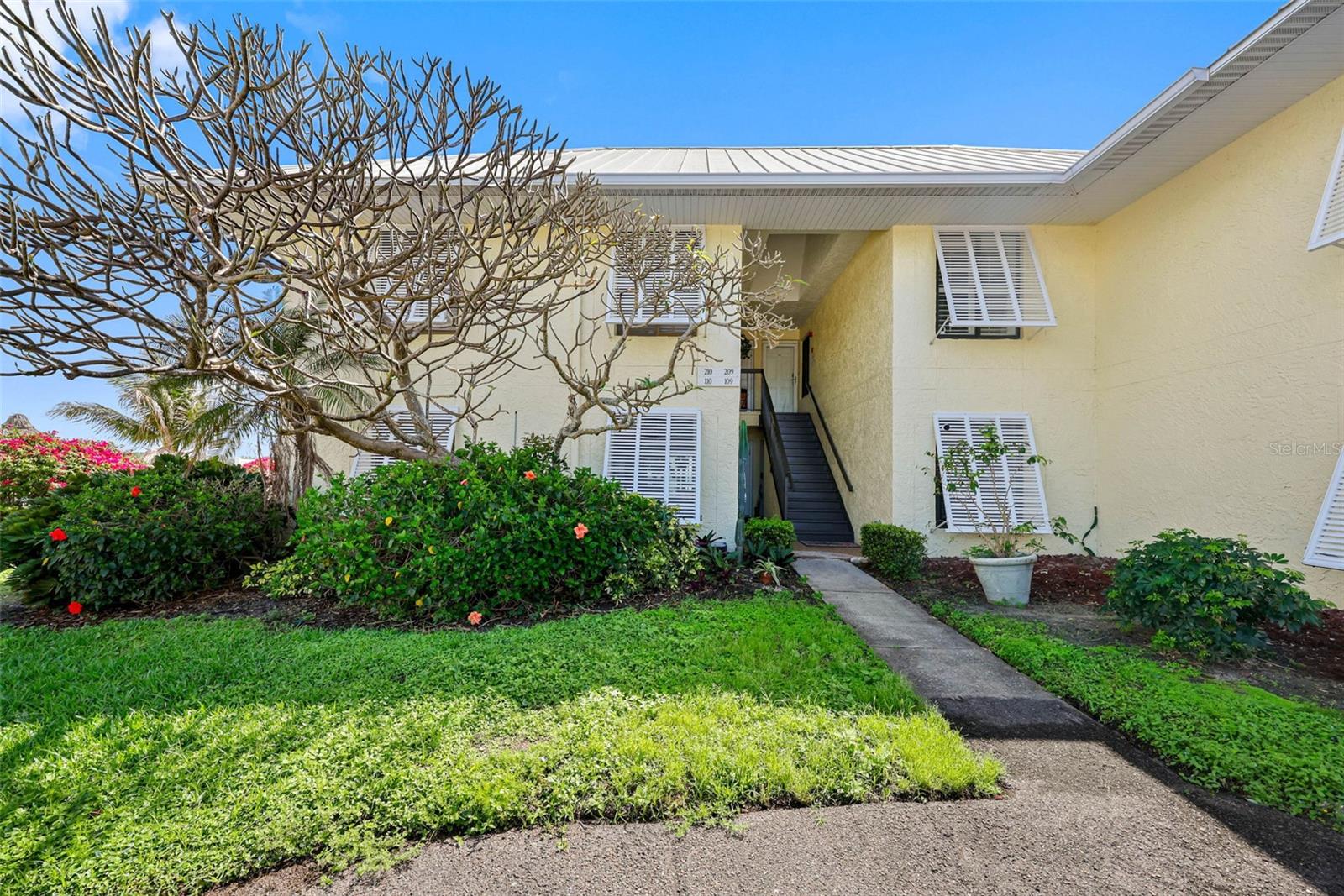 7300 Sunshine Skyway Ln S #210 Property Photo