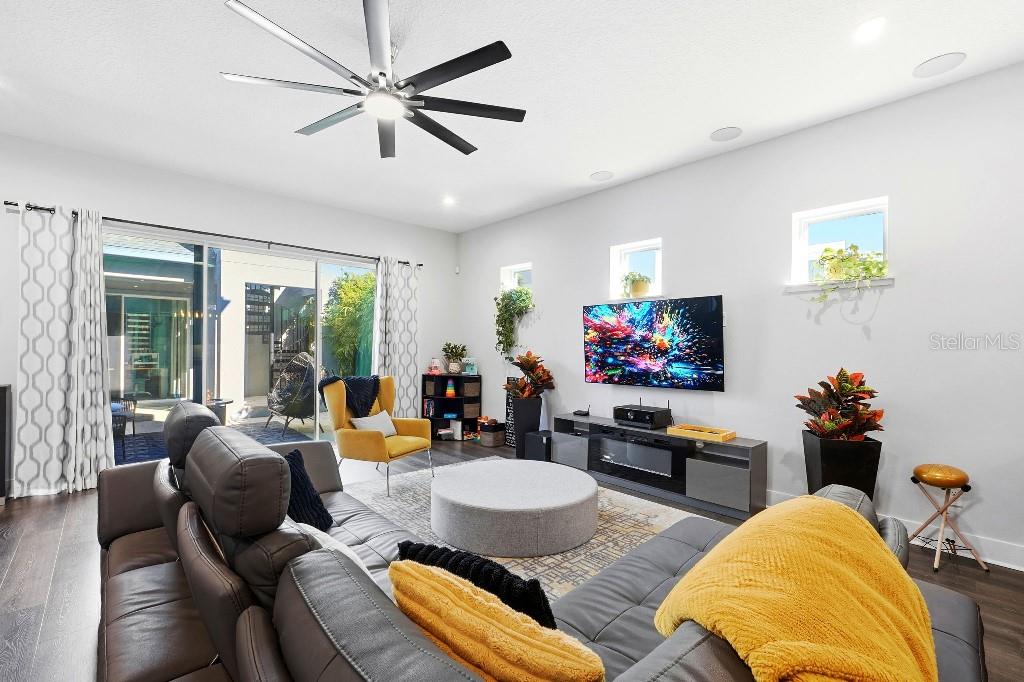 6955 Higgs Aly Property Photo 12