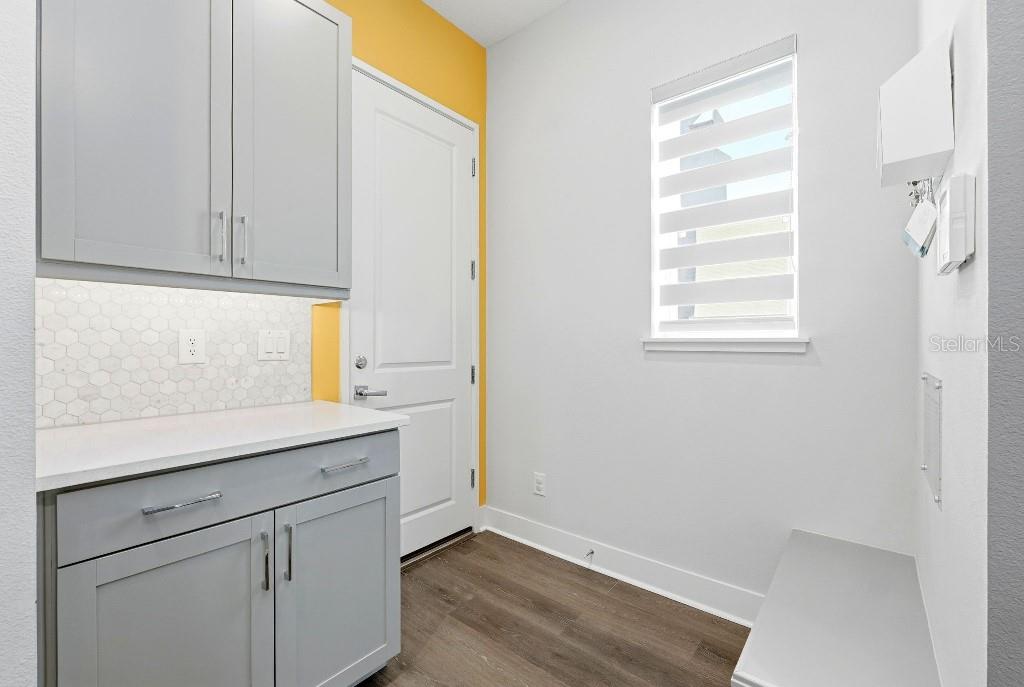 6955 Higgs Aly Property Photo 21