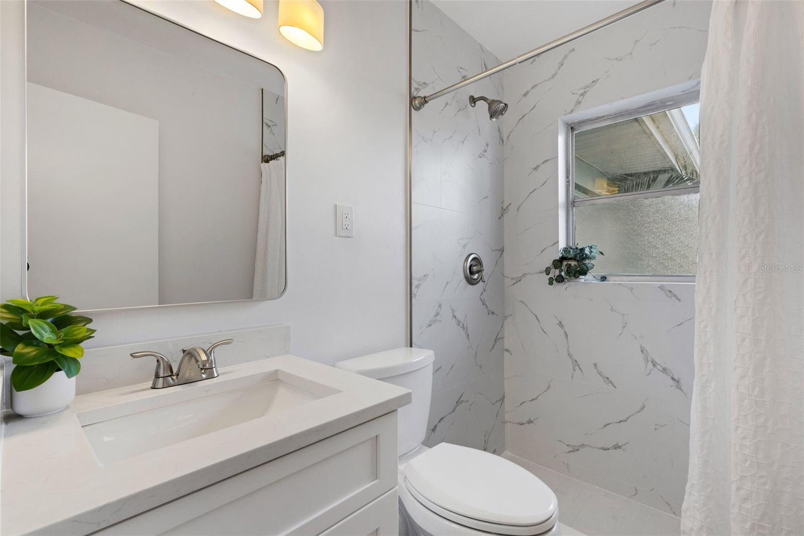 7912 Garden Drive N Property Photo 37