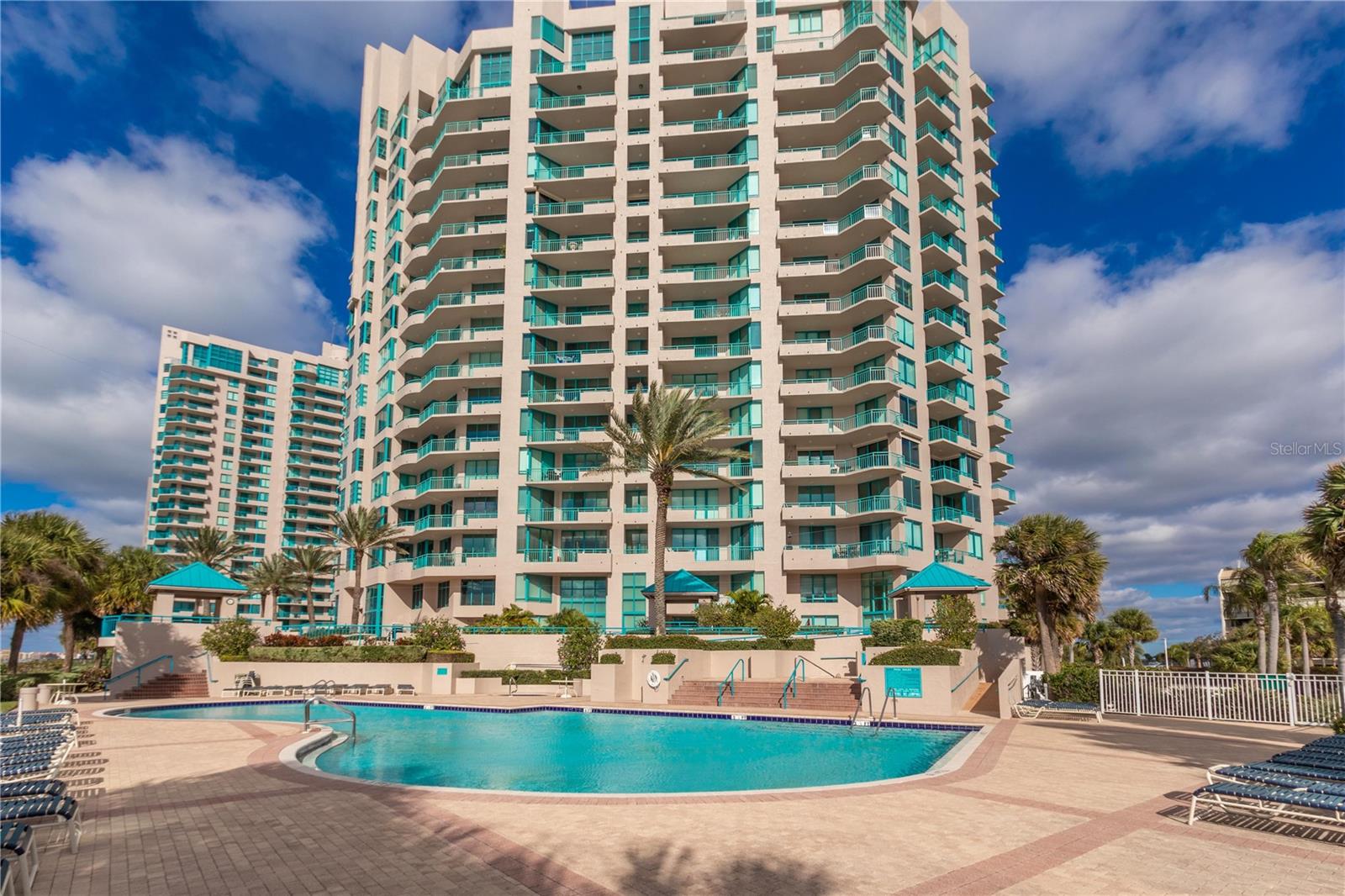 1560 Gulf Blvd #1607 Property Photo 2