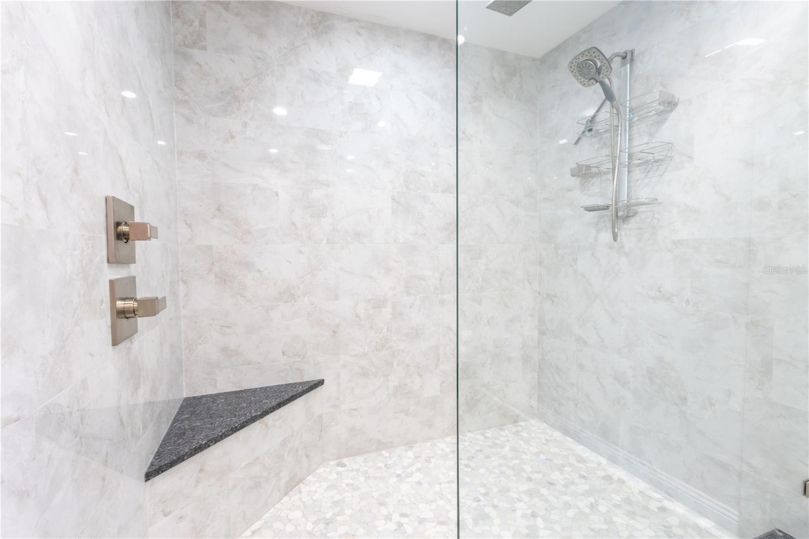 1560 Gulf Blvd #1607 Property Photo 27