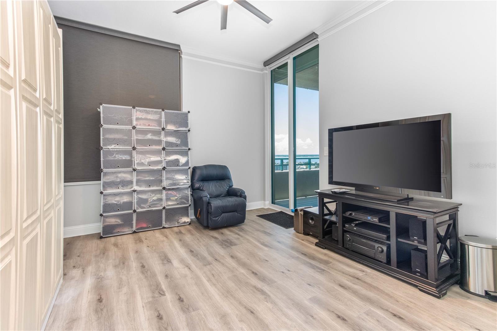 1560 Gulf Blvd #1607 Property Photo 30
