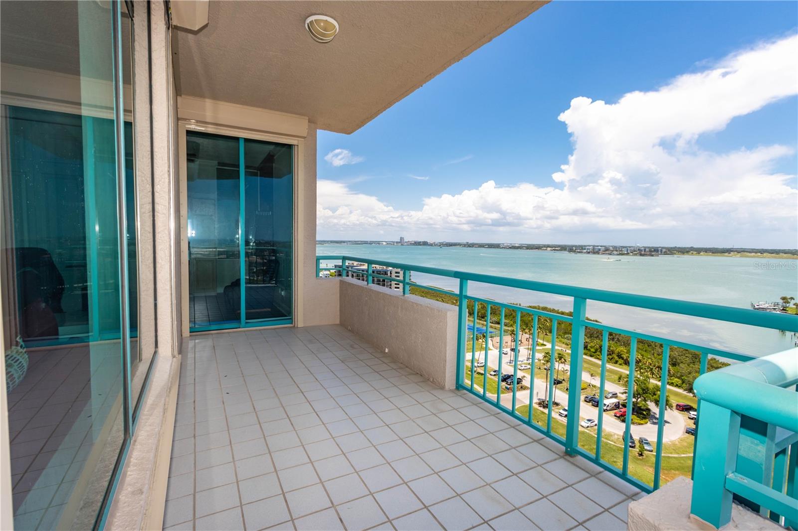 1560 Gulf Blvd #1607 Property Photo 38