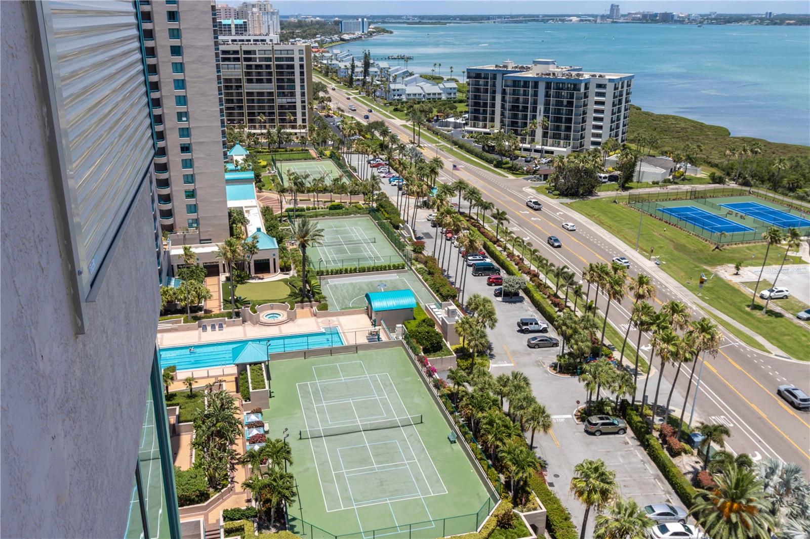1560 Gulf Blvd #1607 Property Photo 40